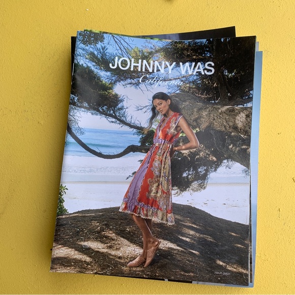 JOHNNY WAS catalog collection 2021-2023 12 magazines paper reading fashion OS - Picture 12 of 16